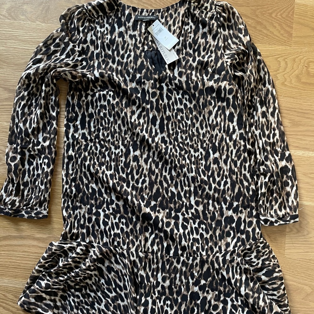 Banana republic leopard dress 2 petite